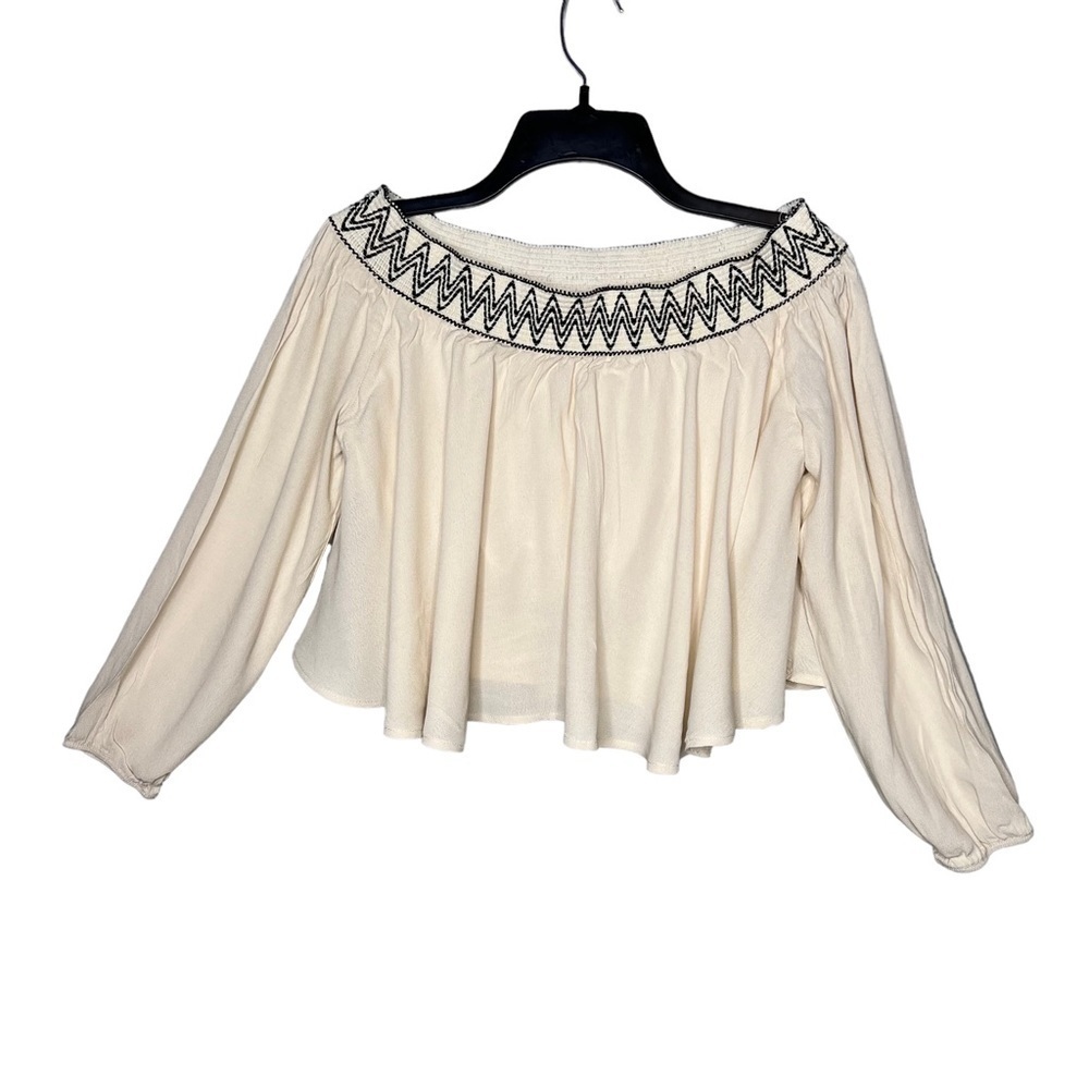 San Joy Off Shoulder Cropped Blouse